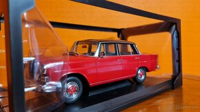 Mercedes Benz W110 200D 1:18 Norev - 3