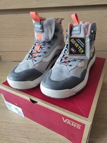 Predam zimne damske topanky Vans Goretex - 3