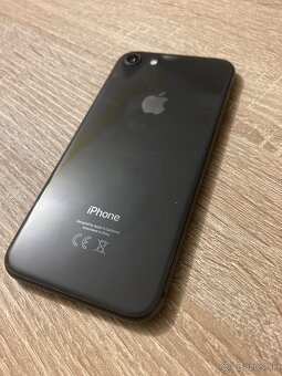 iPhone 8 / 128GB Dobrý stav - 3