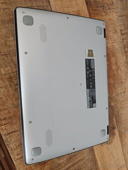 Predám zachovalý notebook Lenovo IdeaPad 100S-11IBY - 3