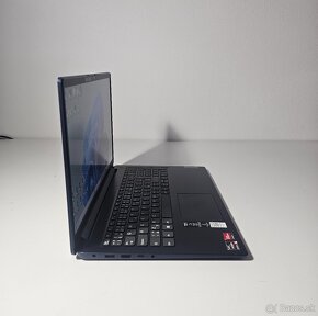 Lenovo IdeaPad 1 Ryzen 5 RAM 16 GB RX Vega 7 SSD 15.6 P - 3