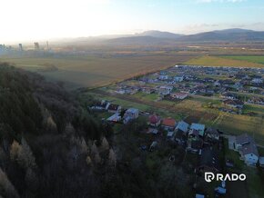 RADO | Pozemok na výstavbu rodinného domu 642m2 | obec Beluš - 3