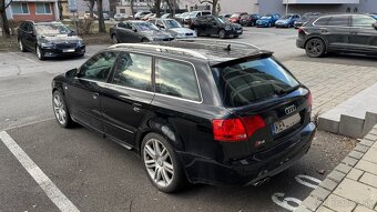 AUDI S4 B7 4.2 V8 - 3