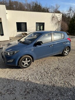 Hyundai i 20 - 3