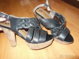 Nenosené čierné remienkavé sandále - 3