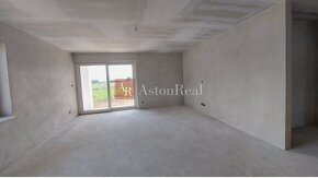 Predaj 4 izb Bungalov Poz. 602m2 Holodom Ratkovo - 3