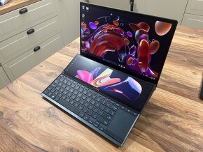 ASUS ZenBook Duo UX482E - 3