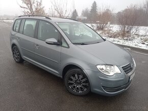 VW Touran 1,9 77 Kw 7 miestne - 3