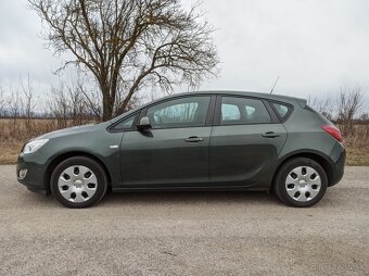 Opel Astra J 1.4 74KW - 3