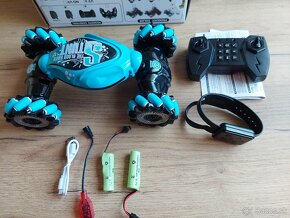 RC auto 2. 4GHz Stund climber s ovládaním gestami - 3