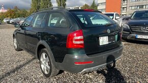 Škoda Octavia Combi 2.0 FSI 4x4 Scout - 3