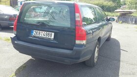 Volvo V70 2.4i - 3