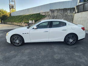 Maserati Ghibli 3.0 V6 1.MAJ.ČR/DPH/NAVI/2XALU/LED/SERVISKA - 3