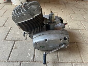 Čz 175 477 motor - 3