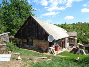 Ďurkovce - malý dom s veľkým pozemkom - 3