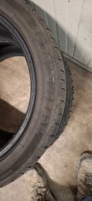 225/45R17 - 3