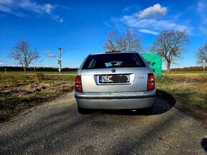 ŠKODA FABIA COMBI 1,4 benzín 2001 - 3