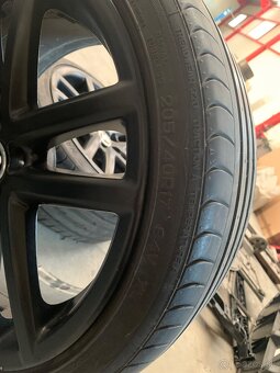 205/40R17 - 3