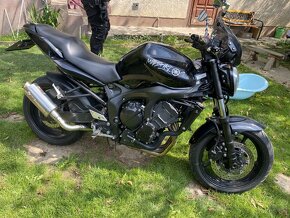 Yamaha FZ6 - 3