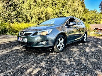 Astra st 1.4t automat - 3