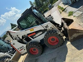 Šmykom riadený nakladač Bobcat S530 - 3