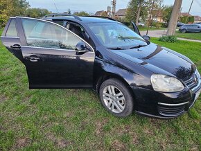 Predam Volkswagen Golf 2008 1,9tdi 77kw peknej čiernej farby - 3