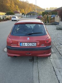 Predám Peugeot 206 1,1 benzín - 3