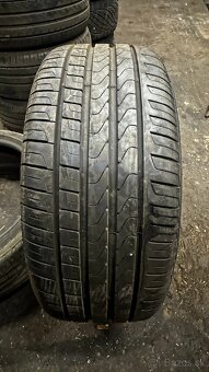 Pirelli cinturato P7 235/40R19 96W - 3