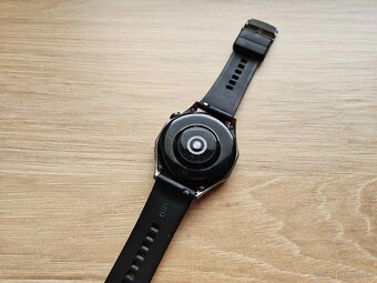 Huawei Watch GT4 46mm black, top, zaruka - 3