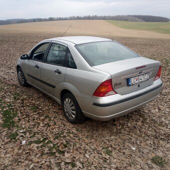 Ford FOCUS 1.6 - 3