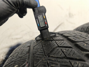 235/55 R19 Zimné pneumatiky Pirelli Scorpion Winter 2 kusy - 3