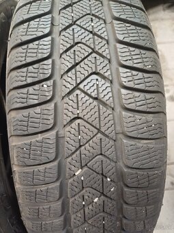 205/60R16 Pirreli - 3