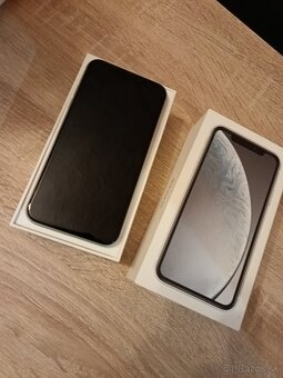 iPhone XR - 3