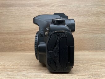 Canon EOS 80D - 3