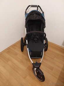 Thule Urban Glide 2 s BOHATÝM PRÍSLUŠENSTVOM - 3