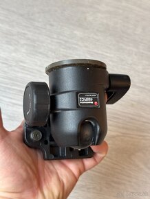 Predám statívovú hlavu Manfrotto 468MG RC2 - 3