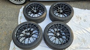 Hankook Winter icept evo3 v dvourozměru 245/35 R19 a - 3