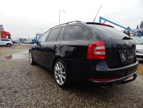 Škoda Octavia Combi 2.0 TDI RS - 3