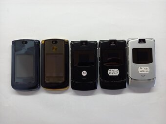 Motorola RAZR V3i STEELGRAY + RAZR2 V8 RAZR V3 E4 Dotyková - 3