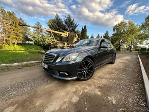 Mercedes Benz w212 220cdi AMG - 3