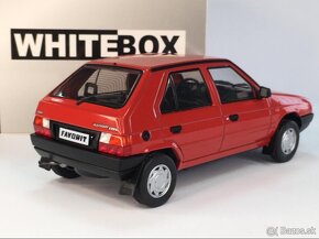 ŠKODA Favorit - červená - 1/24 - WHITEBOX - 3