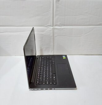 Dell Vostro ultrabook  5481 | i5-8265U , 12GB RAM 256GB HDD - 3