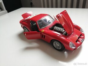 1:18 FERRARI 250 GTO  Bburago - 3