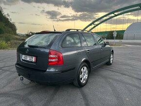 PREDAM ŠKODA OCTAVIA COMBI II 1.6 MPI 2008 - 3