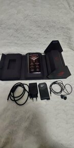 ASUS ROG PHONE - 3