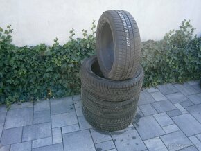 Predám 4x zimné pneu Barum 215/50 R18 92VXL - 3