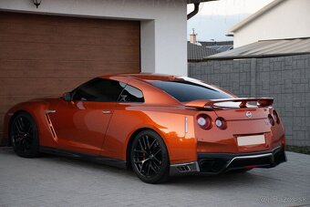 Nissan GT-R GTR Black Edition - 3