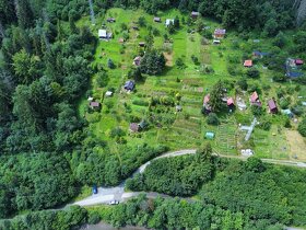 Pozemky v záhradkárskej osade na Medvedzí - 3