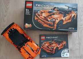 LEGO Technic 42093 Chevrolet Corvette ZR1 - 3