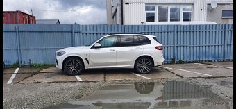 BMW X5 xDrive30d A/T - 3